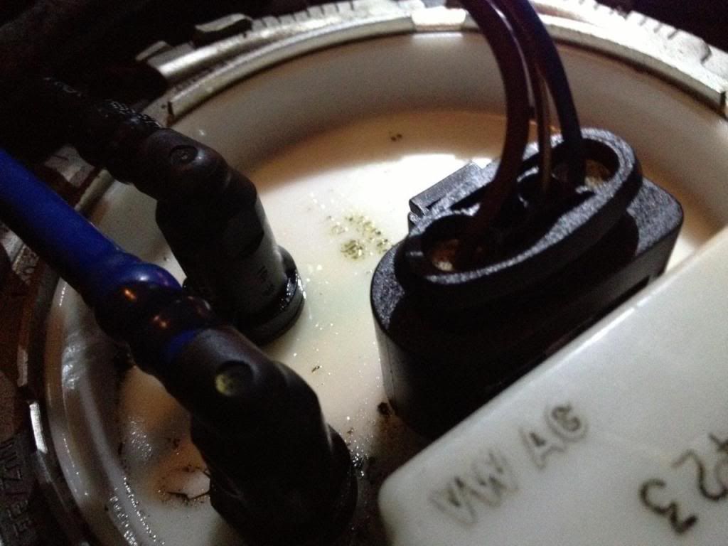 Fuel leak on the fuel tank on a mk4 GTI