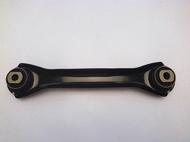 PAIR NEW REAR LOWER CONTROL ARMS FOR SUBARU LIBERTY, OUTBACK 199908/