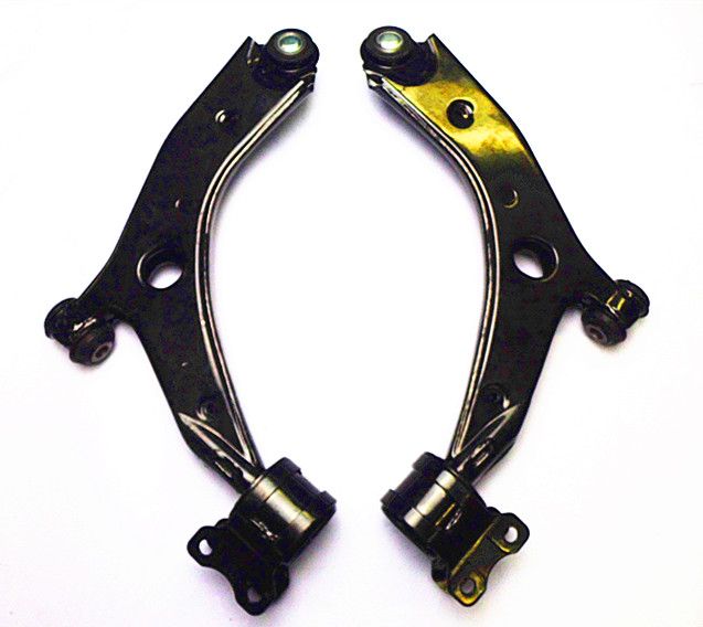 PAIR NEW FRONT LOWER CONTROL ARMS & BALL JOINT for MAZDA 3 BK 20042008