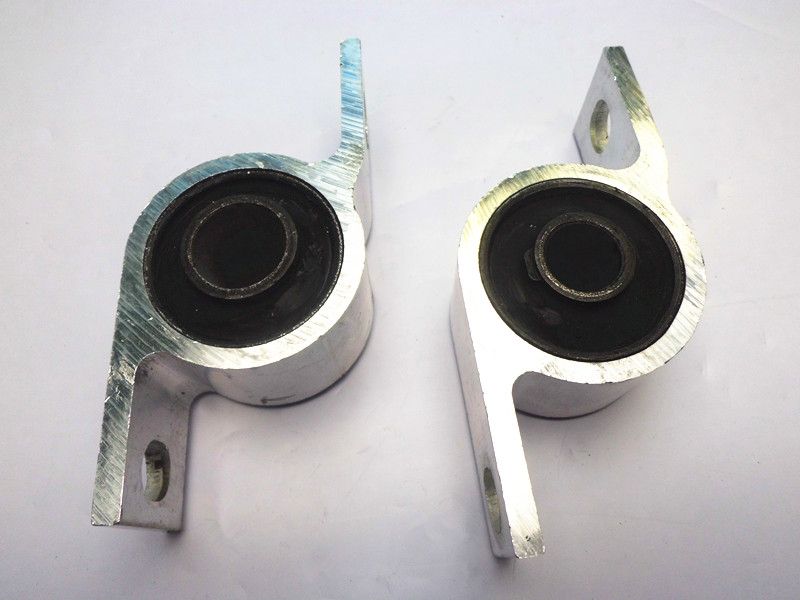 PAIR NEW FRONT LOWER Control Arm REAR BUSHINGS FOR SUBARU OUTBACK 2000